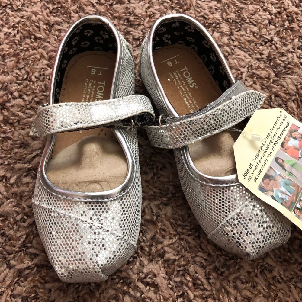 Brand New Tiny Toms